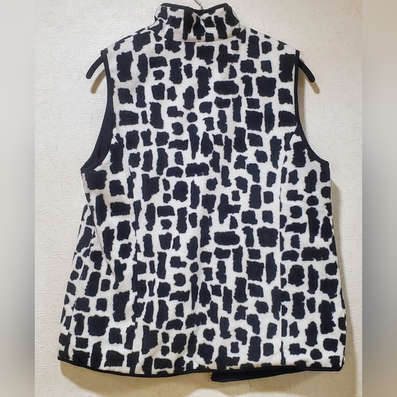 Susan Graver Weekend‎ reversible medium black/ white fleece zip up vest - Picture 5 of 11